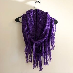 Fun, fringed woven infinity scarf!